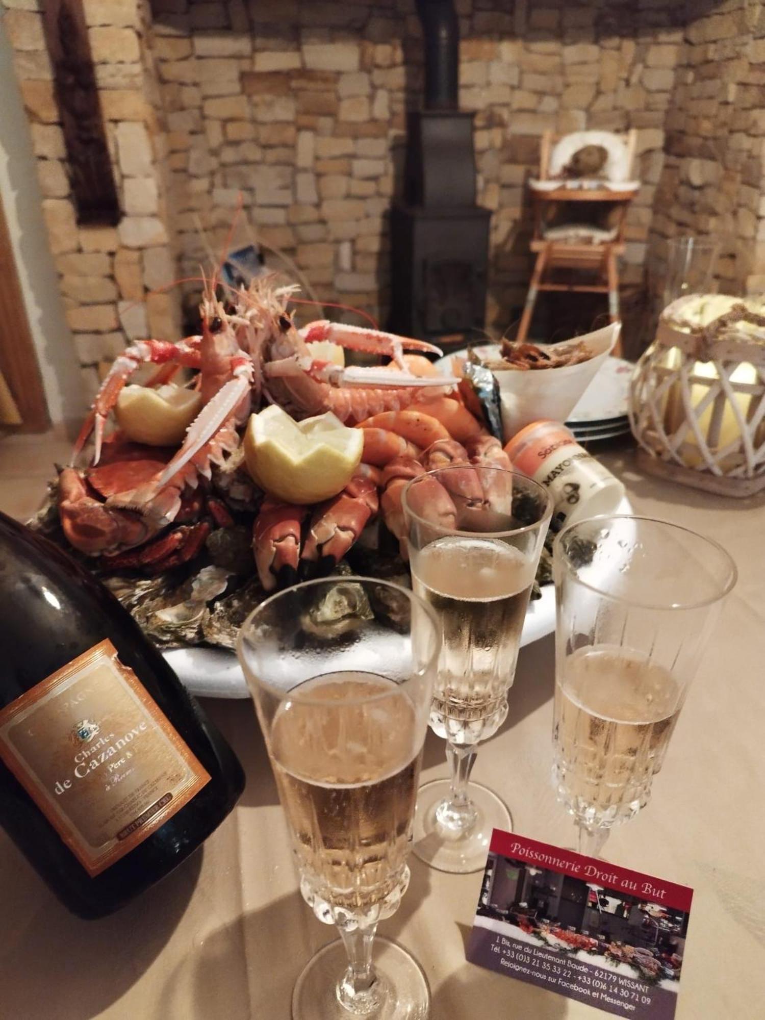 Le Clos De La Pommeraie Carly Екстериор снимка